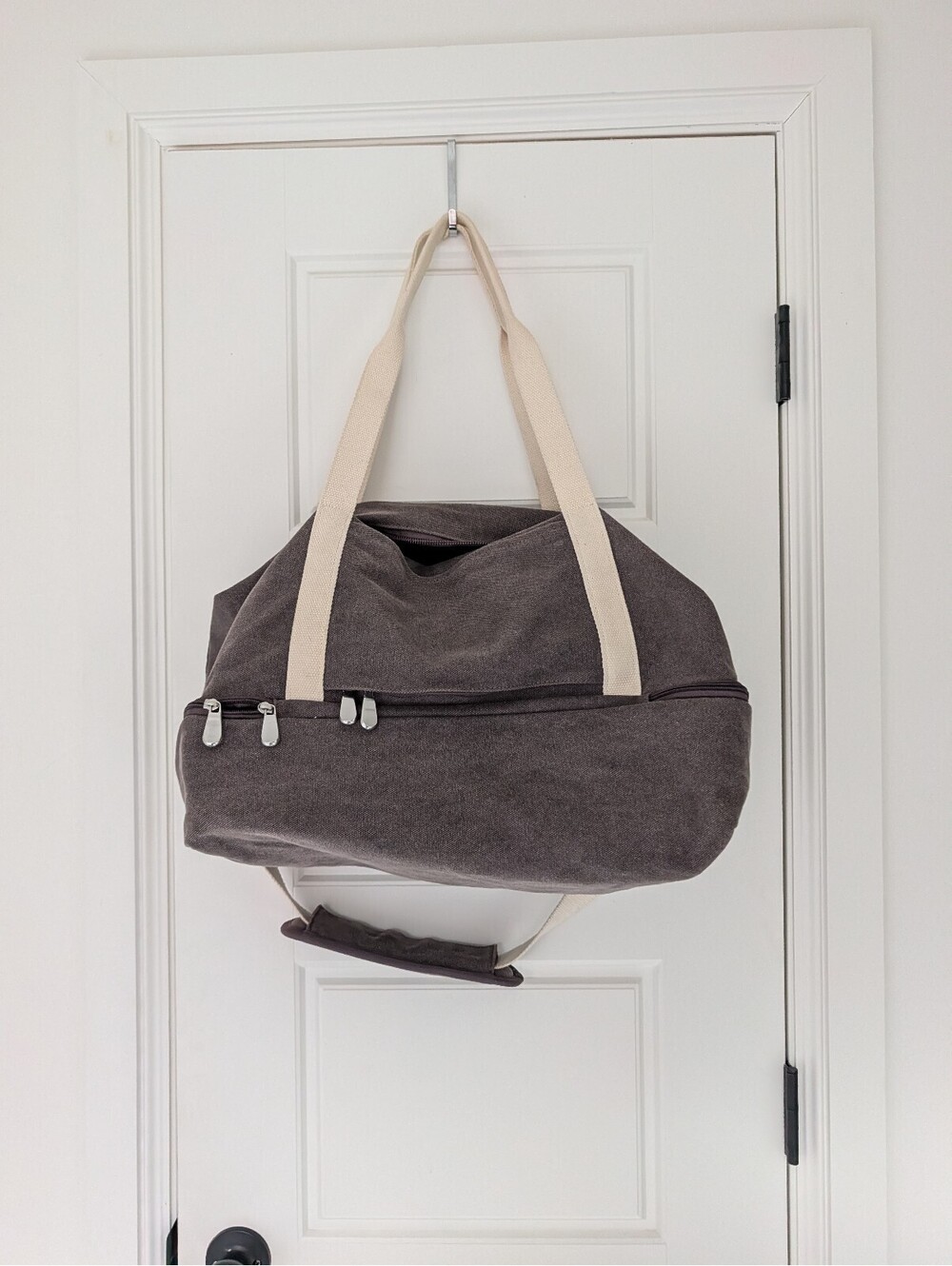 Lo & Sons Catalina Deluxe Large Weekender Bag